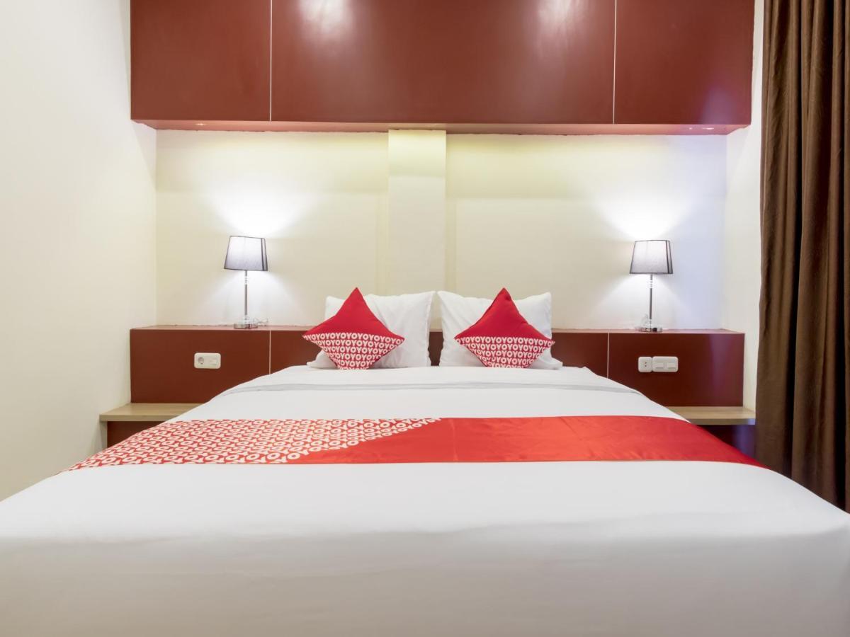 Oyo 727 Merlion Hotel Medan Ngoại thất bức ảnh