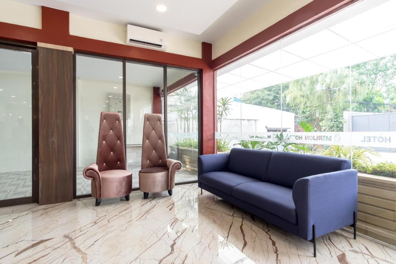 Oyo 727 Merlion Hotel Medan Ngoại thất bức ảnh